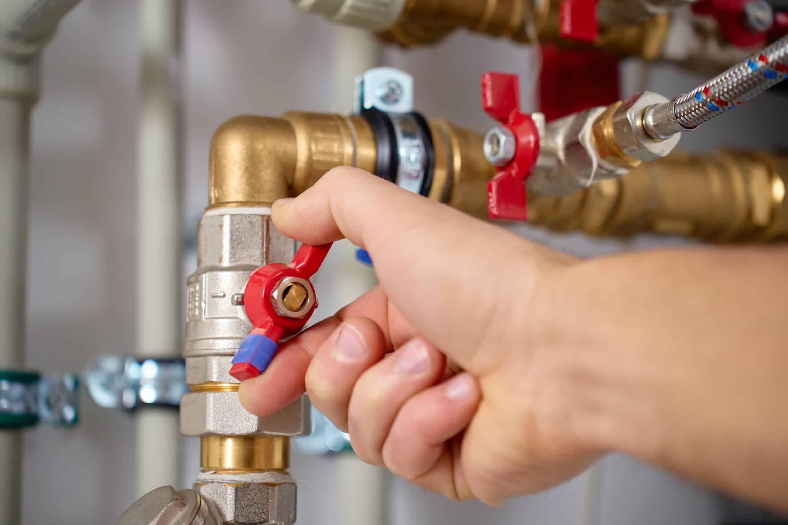 Hotová koupelna – sprchový kout, umyvadlo, WC